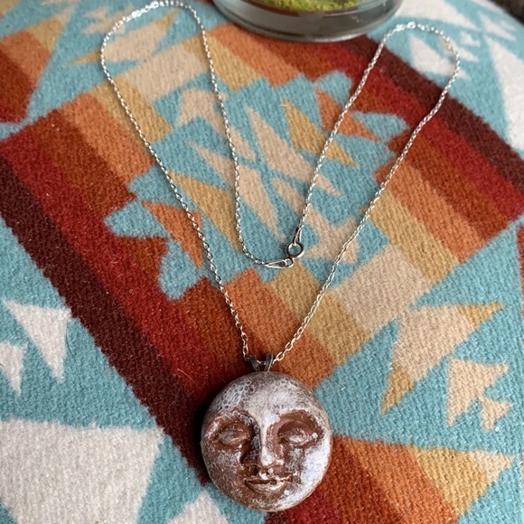 🌈❤️Unity and peace moon face necklace 18” sterling silver chain. 1” resin face. - Picture 9 of 9